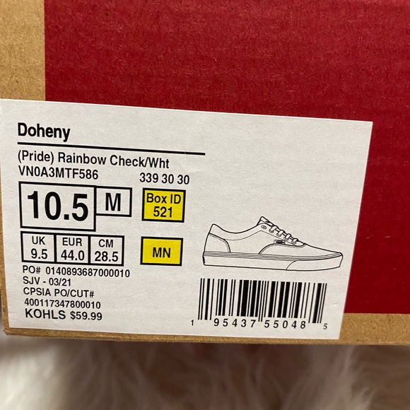 Men’s Vans Shoes - Picture 12 of 12